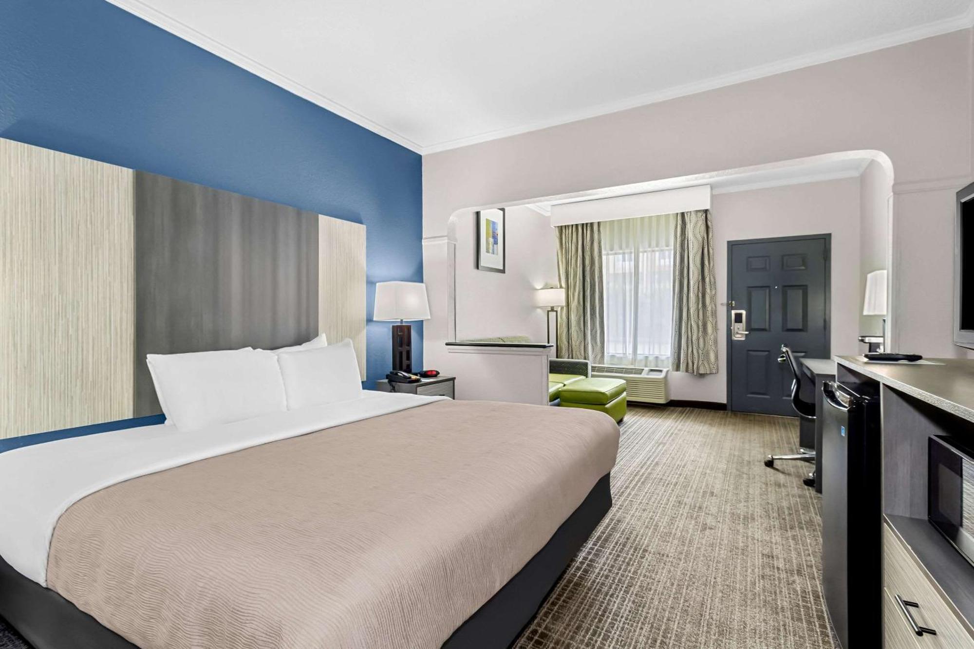 Quality Inn & Suites Florence Civic Center Dış mekan fotoğraf