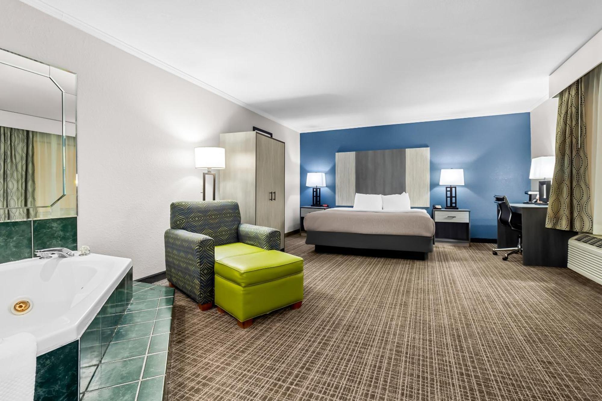 Quality Inn & Suites Florence Civic Center Dış mekan fotoğraf