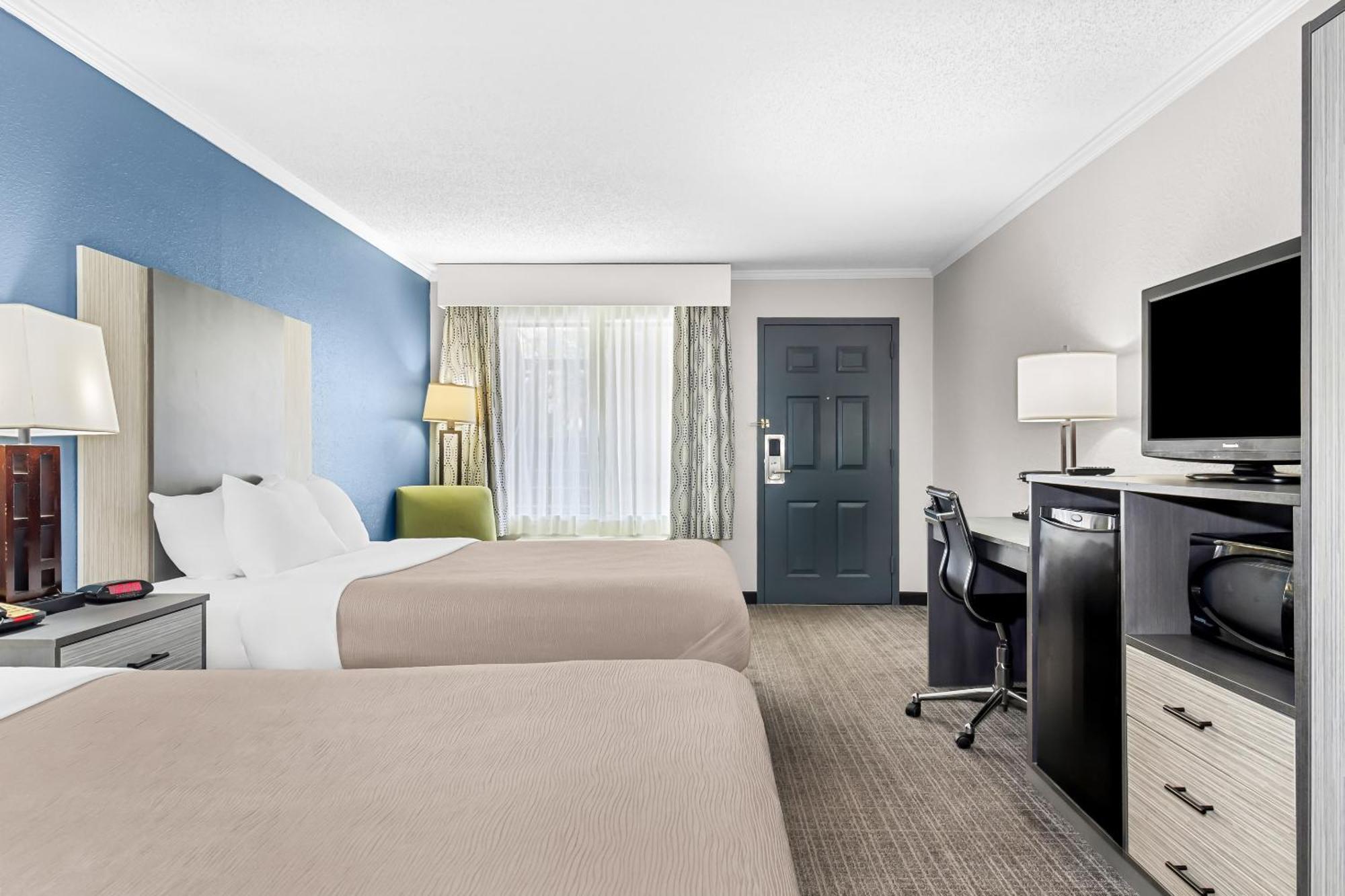 Quality Inn & Suites Florence Civic Center Dış mekan fotoğraf