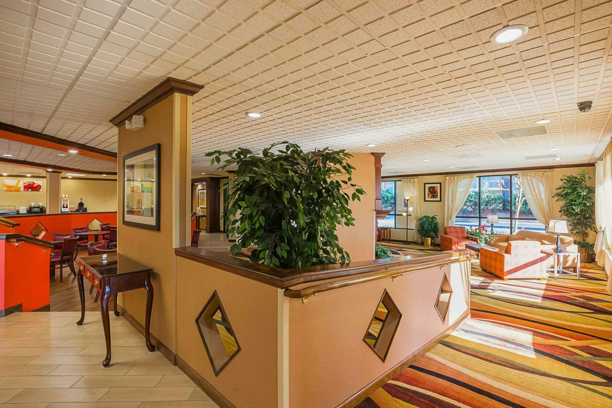 Quality Inn & Suites Florence Civic Center Dış mekan fotoğraf